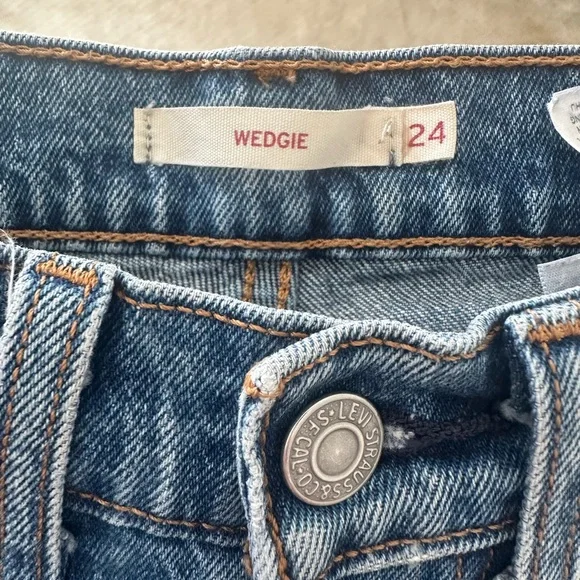 Levi’s Wedgie Blue Distressed Women's Jeans size 24/00 - Picture 4 of 5